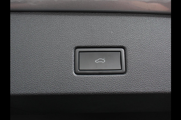 Volkswagen T-Roc 1.5 TSI Automaat R-Line Edition Digitale Cockpit Navigatie Appel Carplay/Android Auto Climate Control Extra getint Glas Stoelverwarming Dab Led Adaptive Cruise Control