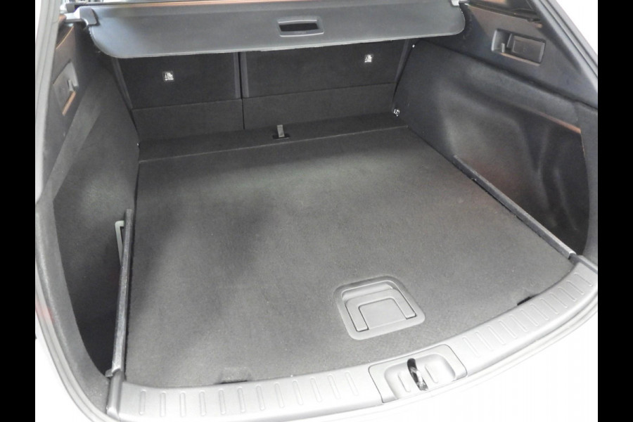 Toyota Corolla Touring Sports 1.8 Hybrid Business NAVI-APP/TREKH./ADAPT.CRUISE/LED/16"LMV!