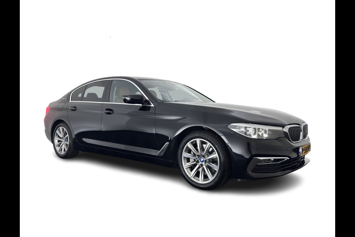 BMW 5 Serie 530e iPerformance High Executive (Plug-in) {SoH-98%} Aut. *HEAD-UP | LEATHER | XENON | ADAPTIVE-CRUISE | TOP-VIEW | HEATED-COMFORTSEATS | PRIVACY-GLASS | AMBIENT-LIGHT | ECC | PDC | 18''ALU*