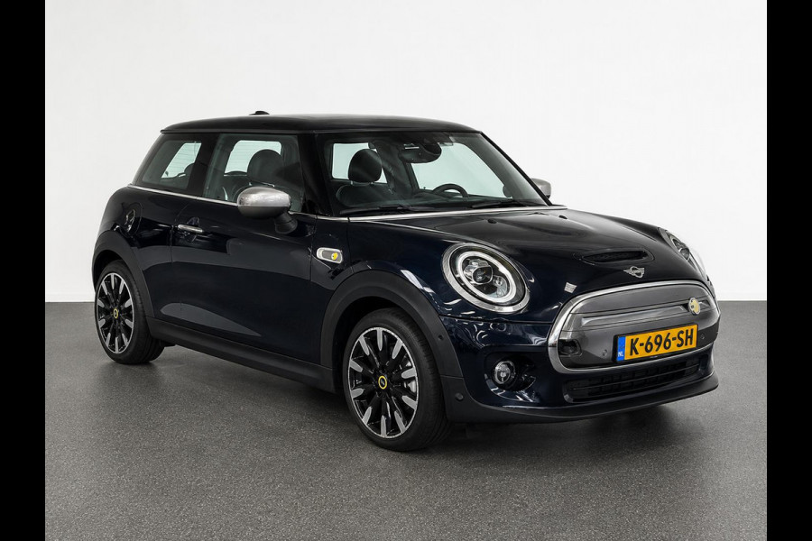 MINI Electric Charged 33 kWh Panoramadak Harman Kardon Camera Leder Navigatie Professional Cruise Control Head Up Display Bluetooth SOH 97%