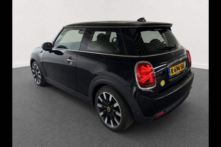 MINI Electric Charged 33 kWh Panoramadak Harman Kardon Camera Leder Navigatie Professional Cruise Control Head Up Display Bluetooth SOH 97%