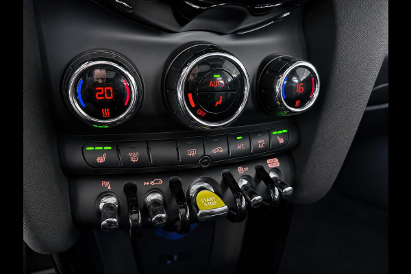 MINI Electric Charged 33 kWh Panoramadak Harman Kardon Camera Leder Navigatie Professional Cruise Control Head Up Display Bluetooth SOH 97%
