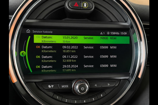 MINI Electric Charged 33 kWh Panoramadak Harman Kardon Camera Leder Navigatie Professional Cruise Control Head Up Display Bluetooth SOH 97%