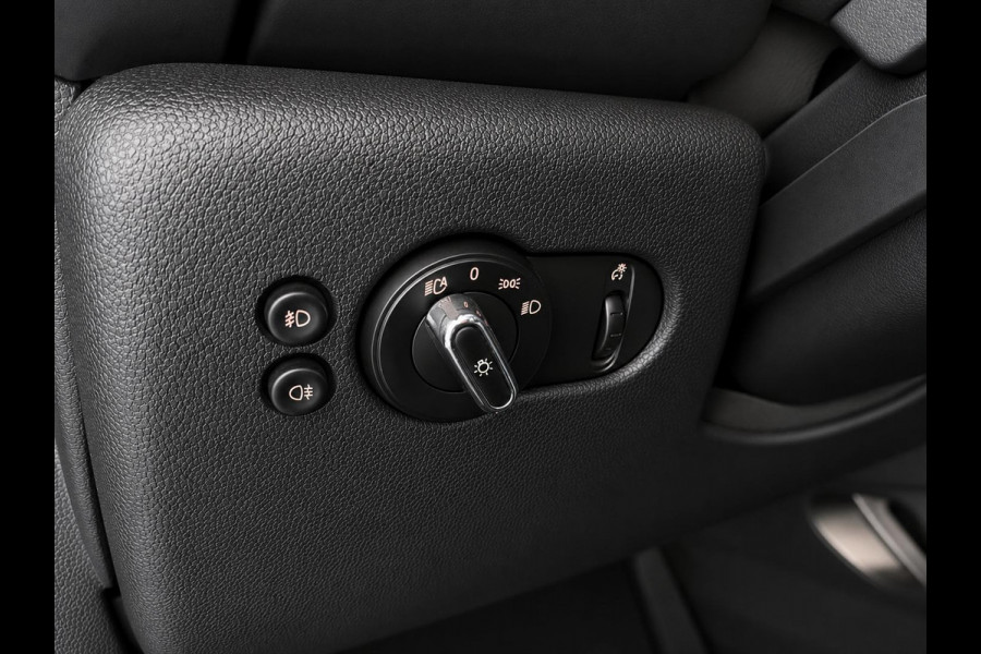 MINI Electric Charged 33 kWh Panoramadak Harman Kardon Camera Leder Navigatie Professional Cruise Control Head Up Display Bluetooth SOH 97%