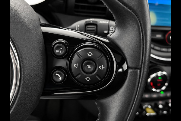 MINI Electric Charged 33 kWh Panoramadak Harman Kardon Camera Leder Navigatie Professional Cruise Control Head Up Display Bluetooth SOH 97%