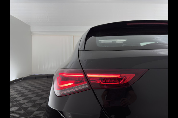 Mercedes-Benz CLA-Klasse Shooting Brake 180 Business Solution Luxury (INCL.BTW) Aut. *PANO | LEATHER | MULTIBEAM-LED | MEMORY-PACK | WIDESCREEN-COCKPIT | AMBIENT-LIGHT | HEATED-COMFORTSEATS | CAMERA | NAVI-FULLMAP | DAB+ | PRIVACY-GLASS | ECC | PDC | CRUISE |