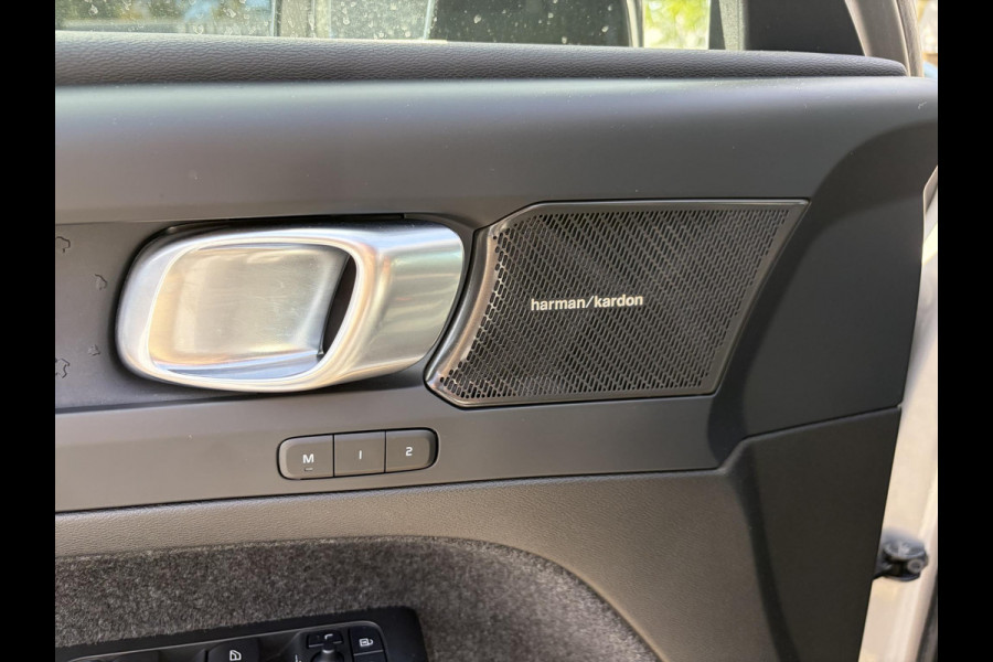 Volvo C40 Recharge Ultimate 69 kWh SOH 95% | MEM. SEAT | HARMAN KARDON | PANO | ELEK. STOEL | STOEL + STUURVERWARMING | 360 CAMERA | RIJKLAAR + 12 MND BOVAG GARANTIE |