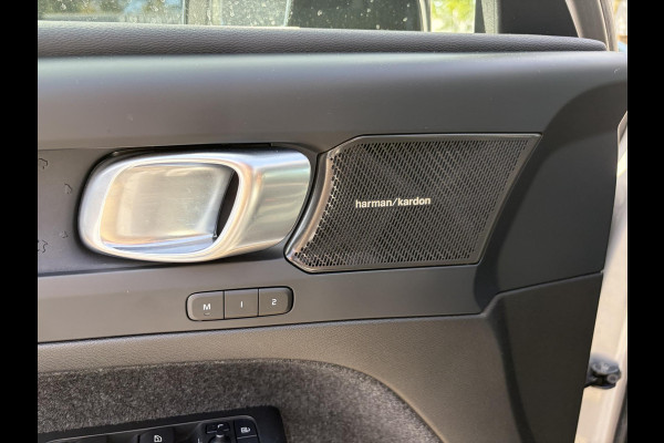 Volvo C40 Recharge Ultimate 69 kWh SOH 95% | MEM. SEAT | HARMAN KARDON | PANO | ELEK. STOEL | STOEL + STUURVERWARMING | 360 CAMERA | RIJKLAAR + 12 MND BOVAG GARANTIE |