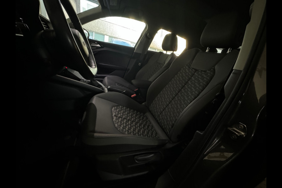 Audi A1 SPORTBACK 40 TFSI S Line Stoelverwarming|Carplay|ACC|Lane Assist