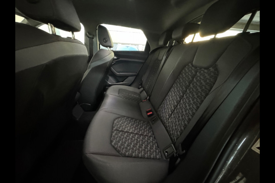 Audi A1 SPORTBACK 40 TFSI S Line Stoelverwarming|Carplay|ACC|Lane Assist