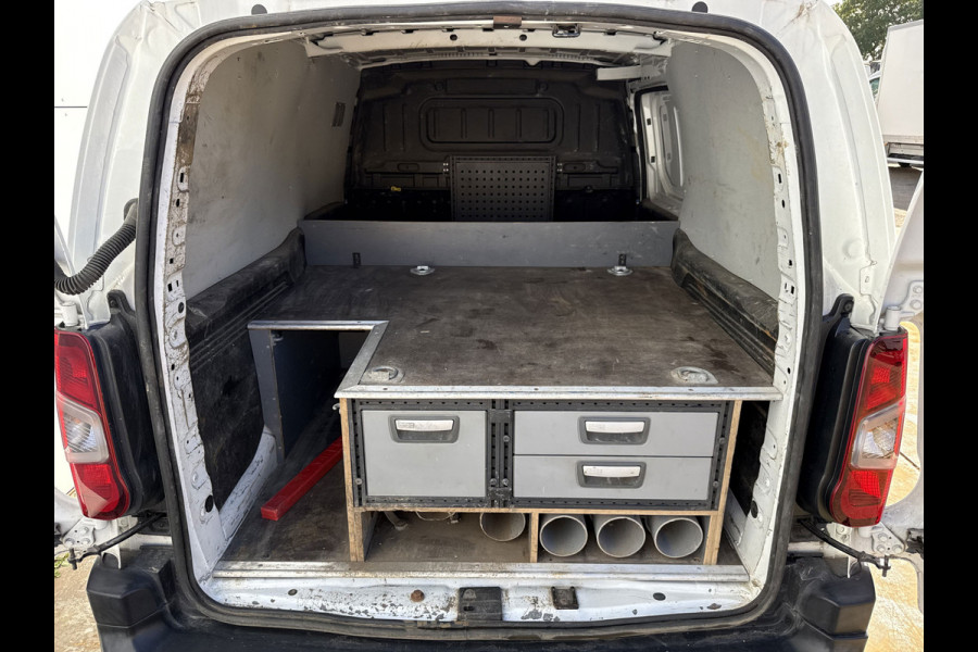 Citroën Berlingo 1.5 BlueHDi 130PK Automaat L2 Cruise Control Climate Control Camera Parkeersensoren v+a Kastinbouw