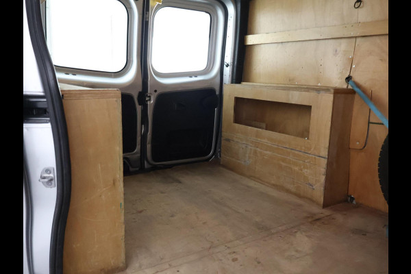 Renault Trafic 2.0 dCi 120 T29 L1H1 Comfort | Trekhaak | Parkeersensoren | Airco |