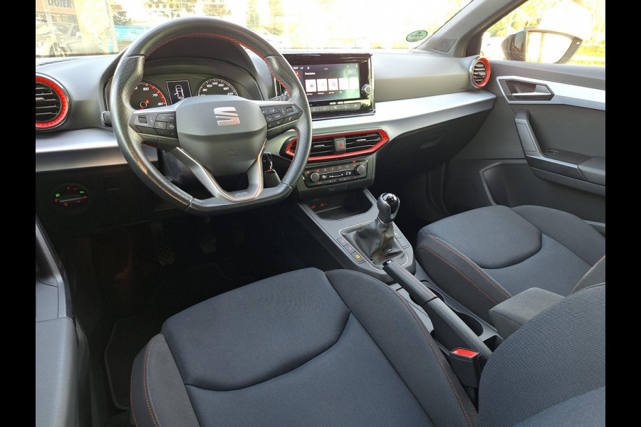 Seat Ibiza 1.0 EcoTSI FR | Climate | CC | Apple Carplay/ Android Auto | LED | 17" LM velgen |