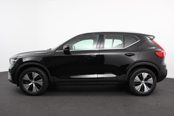 Volvo XC40 1.5 T5 Plug-in hybrid Plus Bright Navigatie Climate Control Adaptive Cruise Control  18"LMV Camera Parkeer sensoren Led