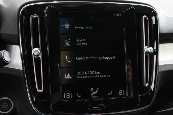 Volvo XC40 1.5 T5 Plug-in hybrid Plus Bright Navigatie Climate Control Adaptive Cruise Control  18"LMV Camera Parkeer sensoren Led