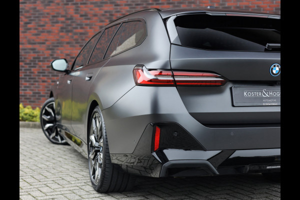 BMW 5 Serie Touring 530e xDrive | Individual - B&W - HUD - Trekhaak