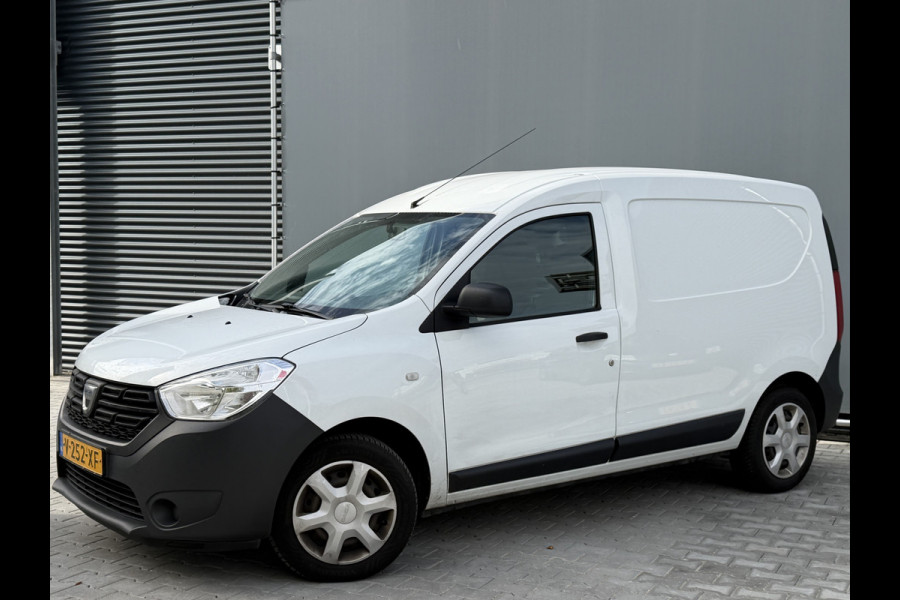 Dacia Dokker BWJ 2019 | 1.5 dCi 75 Essential | TREKHAAK | SCHUIF DEUR RECHTS | BLUE TOOTH | EL PAKKET |