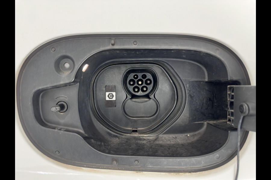 Mazda CX-60 2.5 e-SkyActiv PHEV Exclusive-Line AWD [3-Fase] (Plug-in) (INCL-BTW) Aut. *LEATHER | FULL-LED | BLINDSPOT | HEATED/COOLED-COMFORTSEATS | MEMORY-PACK | DIGI-COCKPIT | KEYLESS | DAB | NAVI-FULLMAP | CAMERA | CARPLAY | SHIFTPADDLES | HEAD-UP | 20"ALU*