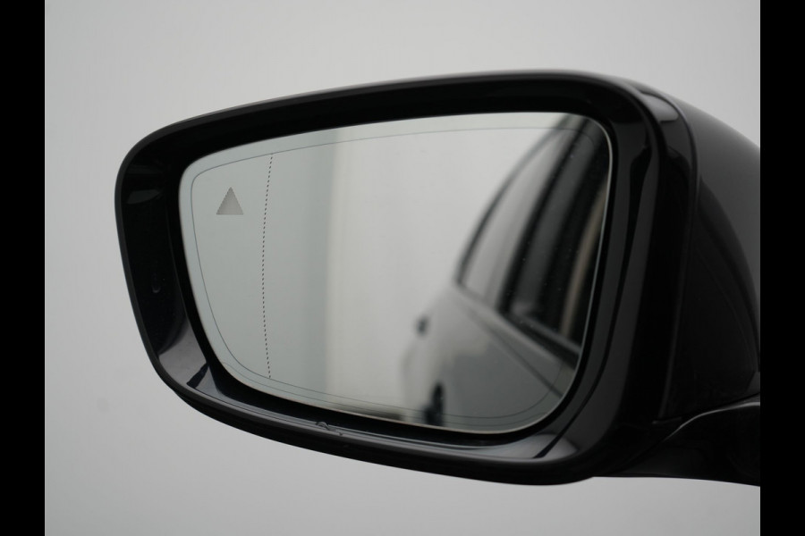 BMW 3 Serie Touring 320e xDrive Sportline PHEV 204pk Dealer O.H | SOH 88,1% | Trekhaak Af Fabriek | Camera | Laser LED | Cruise Control | Lederen Sportstoelen Verwarmd | Keyless | Sfeerverlichting | Apple Carplay | BLIS | Virtual | Navigatie | DAB | 18"L. Plug In Hybrid |