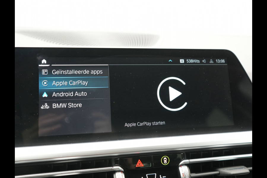 BMW 3 Serie Touring 320e xDrive Sportline PHEV 204pk Dealer O.H | SOH 88,1% | Trekhaak Af Fabriek | Camera | Laser LED | Cruise Control | Lederen Sportstoelen Verwarmd | Keyless | Sfeerverlichting | Apple Carplay | BLIS | Virtual | Navigatie | DAB | 18"L. Plug In Hybrid |