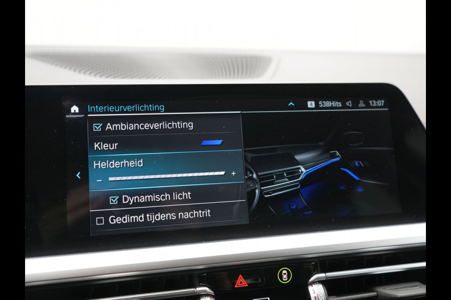 BMW 3 Serie Touring 320e xDrive Sportline PHEV 204pk Dealer O.H | SOH 88,1% | Trekhaak Af Fabriek | Camera | Laser LED | Cruise Control | Lederen Sportstoelen Verwarmd | Keyless | Sfeerverlichting | Apple Carplay | BLIS | Virtual | Navigatie | DAB | 18"L. Plug In Hybrid |