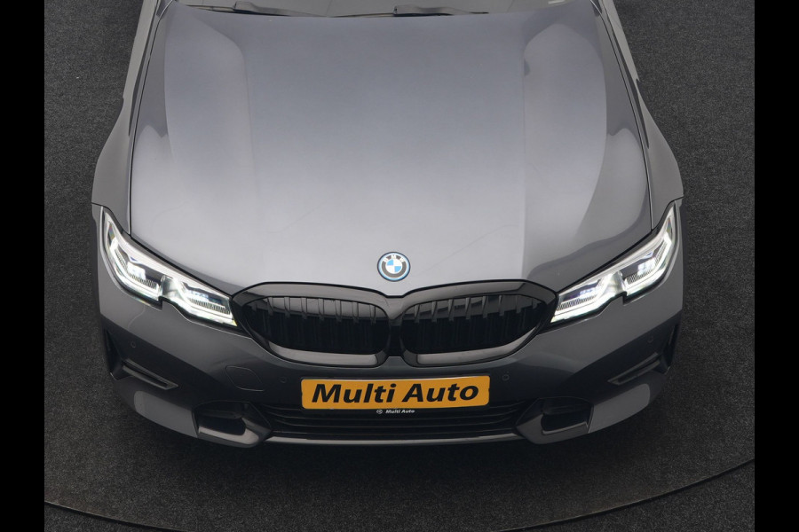 BMW 3 Serie Touring 320e xDrive Sportline PHEV 204pk Dealer O.H | SOH 88,1% | Trekhaak Af Fabriek | Camera | Laser LED | Cruise Control | Lederen Sportstoelen Verwarmd | Keyless | Sfeerverlichting | Apple Carplay | BLIS | Virtual | Navigatie | DAB | 18"L. Plug In Hybrid |