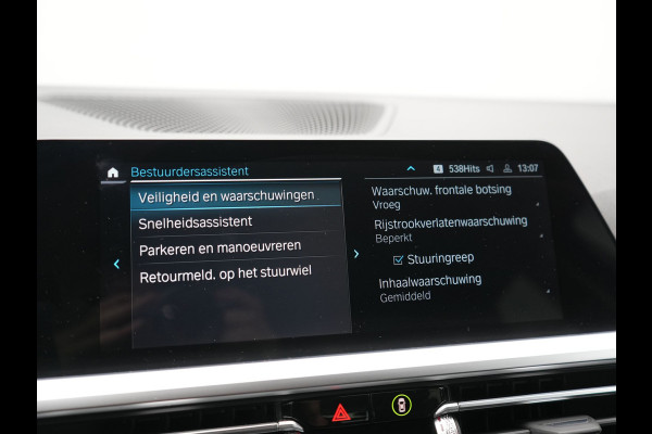 BMW 3 Serie Touring 320e xDrive Sportline PHEV 204pk Dealer O.H | SOH 88,1% | Trekhaak Af Fabriek | Camera | Laser LED | Cruise Control | Lederen Sportstoelen Verwarmd | Keyless | Sfeerverlichting | Apple Carplay | BLIS | Virtual | Navigatie | DAB | 18"L. Plug In Hybrid |