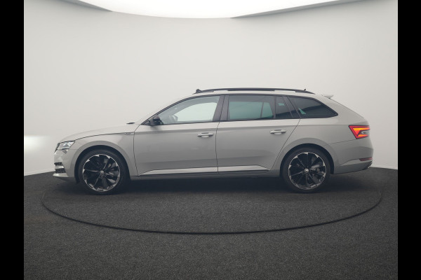 Škoda Superb Combi 1.4 TSI iV Sportline Business PHEV 218pk Dealer O.H. | SOH 91,2% | | Panodak | Adaptive Cruise | Camera | Canton Audio | Alcantara Sportstoelen Memory & Verwarmd | Sfeerverlichting | Keyless | BLIS | Stuur Verwarmd | Apple Carplay | Crystal LED | Navigatie | Plug In Hybrid |
