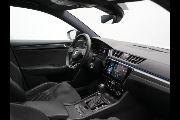 Škoda Superb Combi 1.4 TSI iV Sportline Business PHEV 218pk Dealer O.H. | SOH 91,2% | | Panodak | Adaptive Cruise | Camera | Canton Audio | Alcantara Sportstoelen Memory & Verwarmd | Sfeerverlichting | Keyless | BLIS | Stuur Verwarmd | Apple Carplay | Crystal LED | Navigatie | Plug In Hybrid |