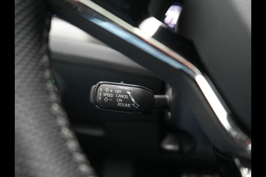 Škoda Superb Combi 1.4 TSI iV Sportline Business PHEV 218pk Dealer O.H. | SOH 91,2% | | Panodak | Adaptive Cruise | Camera | Canton Audio | Alcantara Sportstoelen Memory & Verwarmd | Sfeerverlichting | Keyless | BLIS | Stuur Verwarmd | Apple Carplay | Crystal LED | Navigatie | Plug In Hybrid |