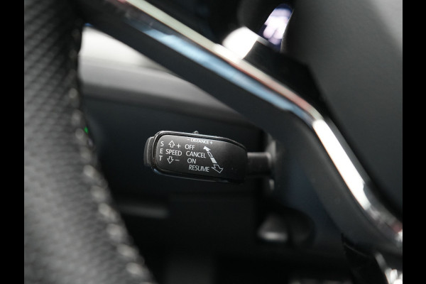 Škoda Superb Combi 1.4 TSI iV Sportline Business PHEV 218pk Dealer O.H. | SOH 91,2% | | Panodak | Adaptive Cruise | Camera | Canton Audio | Alcantara Sportstoelen Memory & Verwarmd | Sfeerverlichting | Keyless | BLIS | Stuur Verwarmd | Apple Carplay | Crystal LED | Navigatie | Plug In Hybrid |