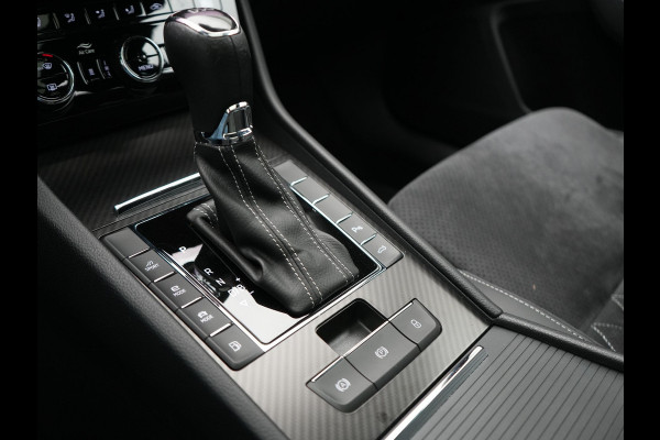 Škoda Superb Combi 1.4 TSI iV Sportline Business PHEV 218pk Dealer O.H. | SOH 91,2% | | Panodak | Adaptive Cruise | Camera | Canton Audio | Alcantara Sportstoelen Memory & Verwarmd | Sfeerverlichting | Keyless | BLIS | Stuur Verwarmd | Apple Carplay | Crystal LED | Navigatie | Plug In Hybrid |