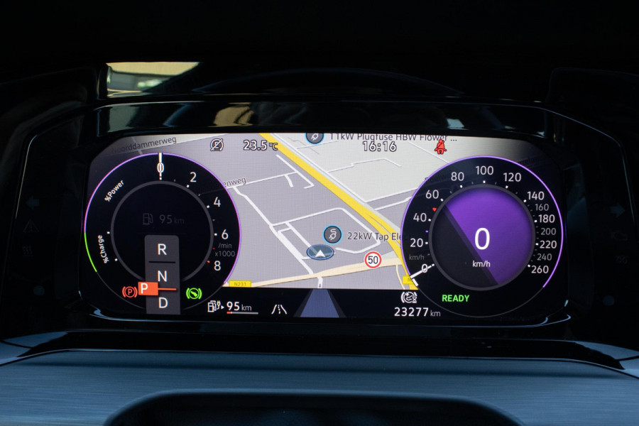 Volkswagen Golf 1.4 eHybrid R-Line Pano IQ Harman Kardon Memory Stoelmassage Carplay