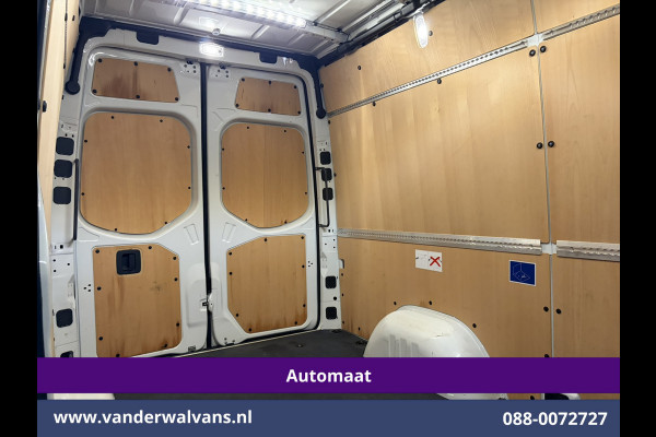 Mercedes-Benz Sprinter 317 CDI 170pk 9G-Tronic Automaat L2H2 Euro6 Airco | Camera | Navigatie | LED | Cruisecontrol | Stoelverwarming Chauffeursstoel, Parkeersensoren, Bijrijdersbank