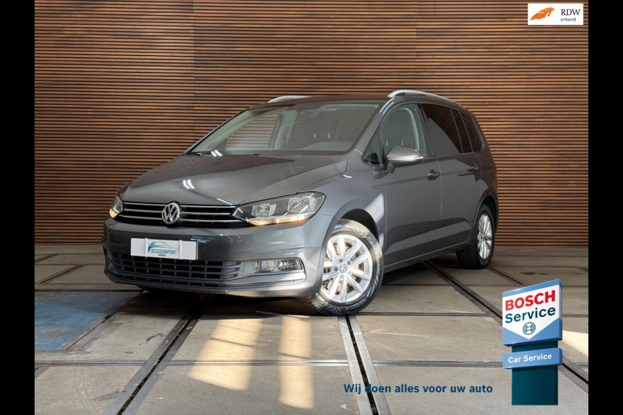 Volkswagen Touran 1.2 TSI Comfortline Business 7p | 7-Persoons | ErgoActive | Massage | ACC | Camera | Navi | CarPlay