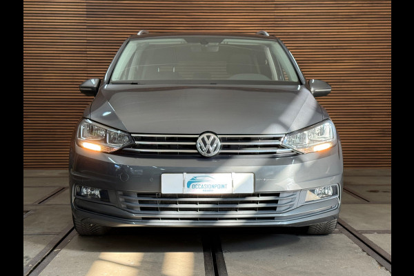 Volkswagen Touran 1.2 TSI Comfortline Business 7p | 7-Persoons | ErgoActive | Massage | ACC | Camera | Navi | CarPlay