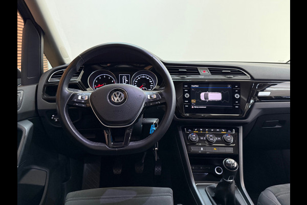 Volkswagen Touran 1.2 TSI Comfortline Business 7p | 7-Persoons | ErgoActive | Massage | ACC | Camera | Navi | CarPlay