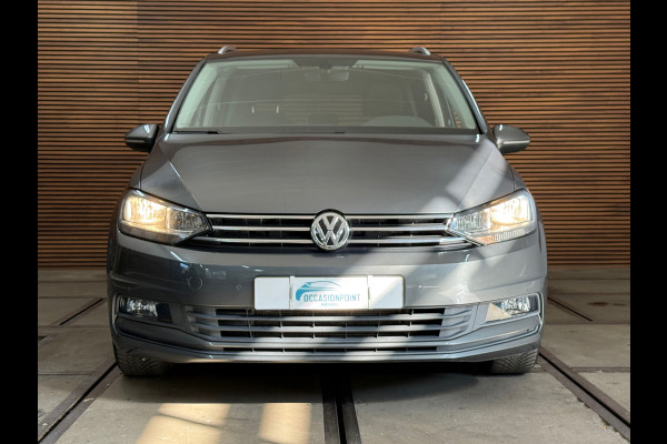 Volkswagen Touran 1.2 TSI Comfortline Business 7p | 7-Persoons | ErgoActive | Massage | ACC | Camera | Navi | CarPlay