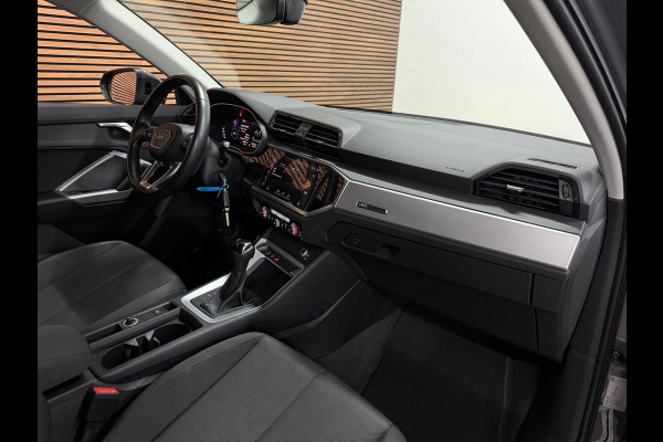 Audi Q3 35 TFSI Advanced | S tronic |ACC | LED | Virtual Cockpit | Stoelverwarming | 18'' |