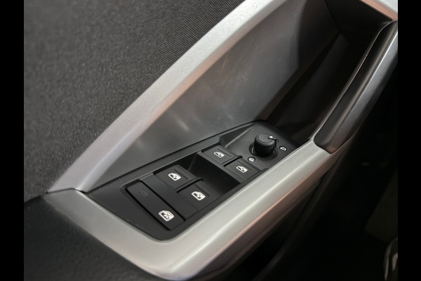 Audi Q3 35 TFSI Advanced | S tronic |ACC | LED | Virtual Cockpit | Stoelverwarming | 18'' |