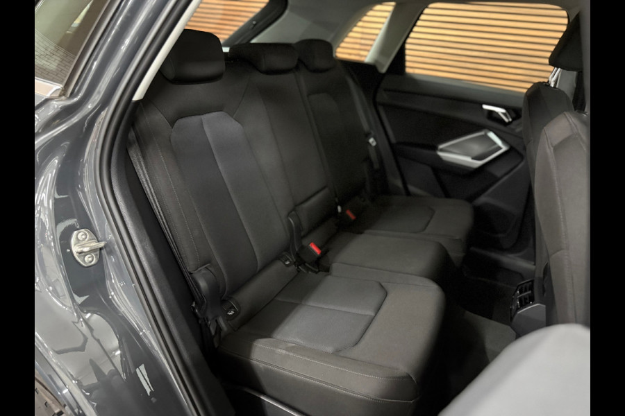 Audi Q3 35 TFSI Advanced | S tronic |ACC | LED | Virtual Cockpit | Stoelverwarming | 18'' |