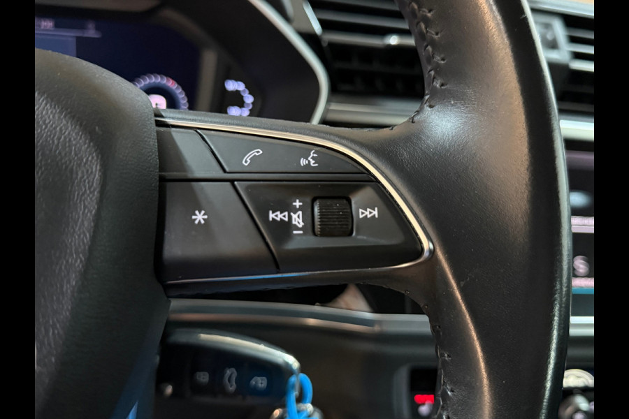 Audi Q3 35 TFSI Advanced | S tronic |ACC | LED | Virtual Cockpit | Stoelverwarming | 18'' |