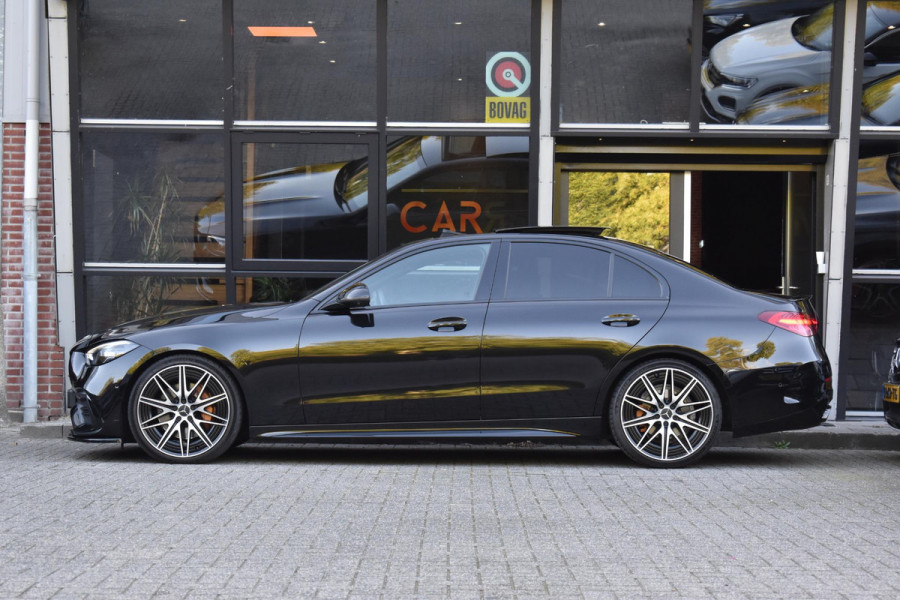 Mercedes-Benz C-Klasse 300 4MATIC AMG Pano 360C Keyless 20" Trekhaak
