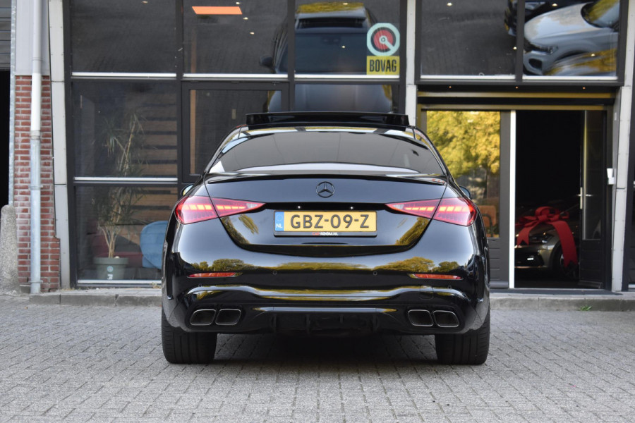 Mercedes-Benz C-Klasse 300 4MATIC AMG Pano 360C Keyless 20" Trekhaak