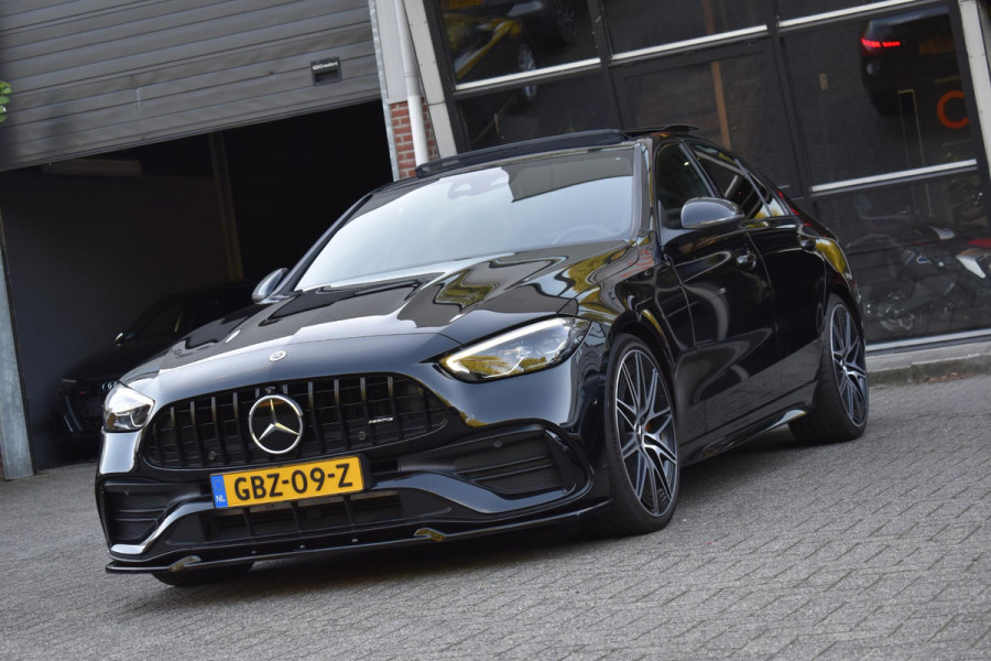Mercedes-Benz C-Klasse 300 4MATIC AMG Pano 360C Keyless 20" Trekhaak