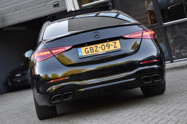 Mercedes-Benz C-Klasse 300 4MATIC AMG Pano 360C Keyless 20" Trekhaak
