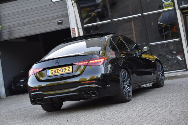 Mercedes-Benz C-Klasse 300 4MATIC AMG Pano 360C Keyless 20" Trekhaak