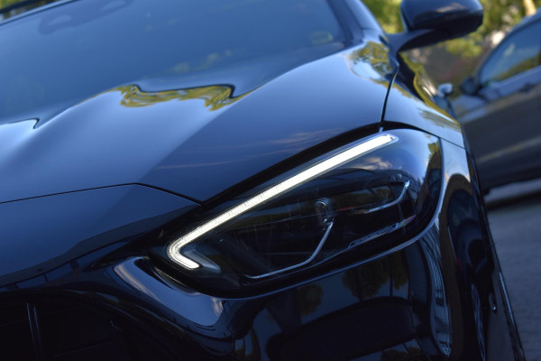 Mercedes-Benz C-Klasse 300 4MATIC AMG Pano 360C Keyless 20" Trekhaak