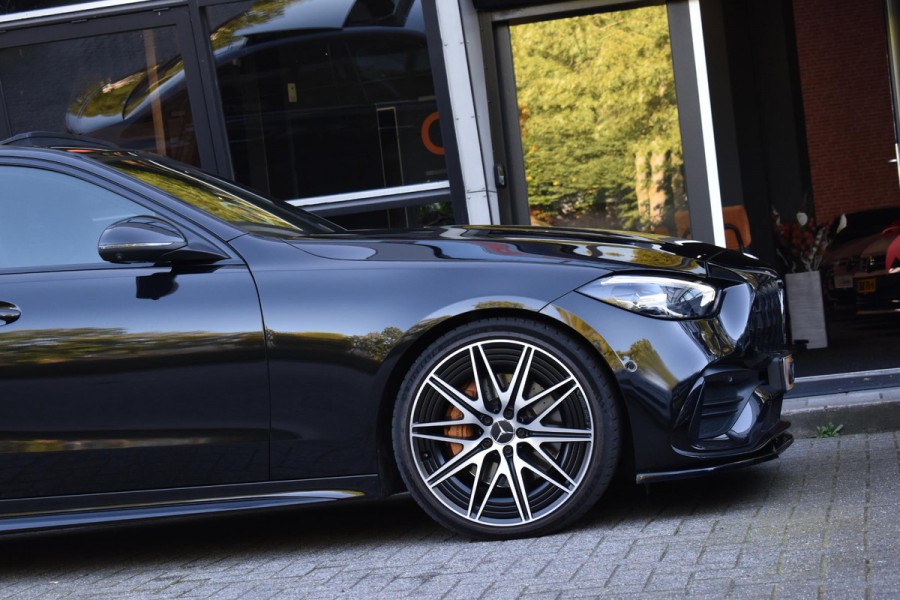 Mercedes-Benz C-Klasse 300 4MATIC AMG Pano 360C Keyless 20" Trekhaak