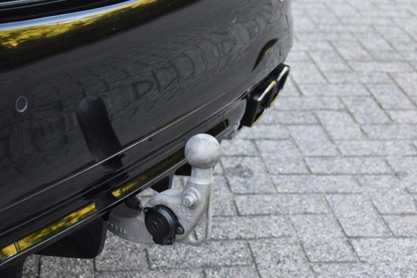 Mercedes-Benz C-Klasse 300 4MATIC AMG Pano 360C Keyless 20" Trekhaak
